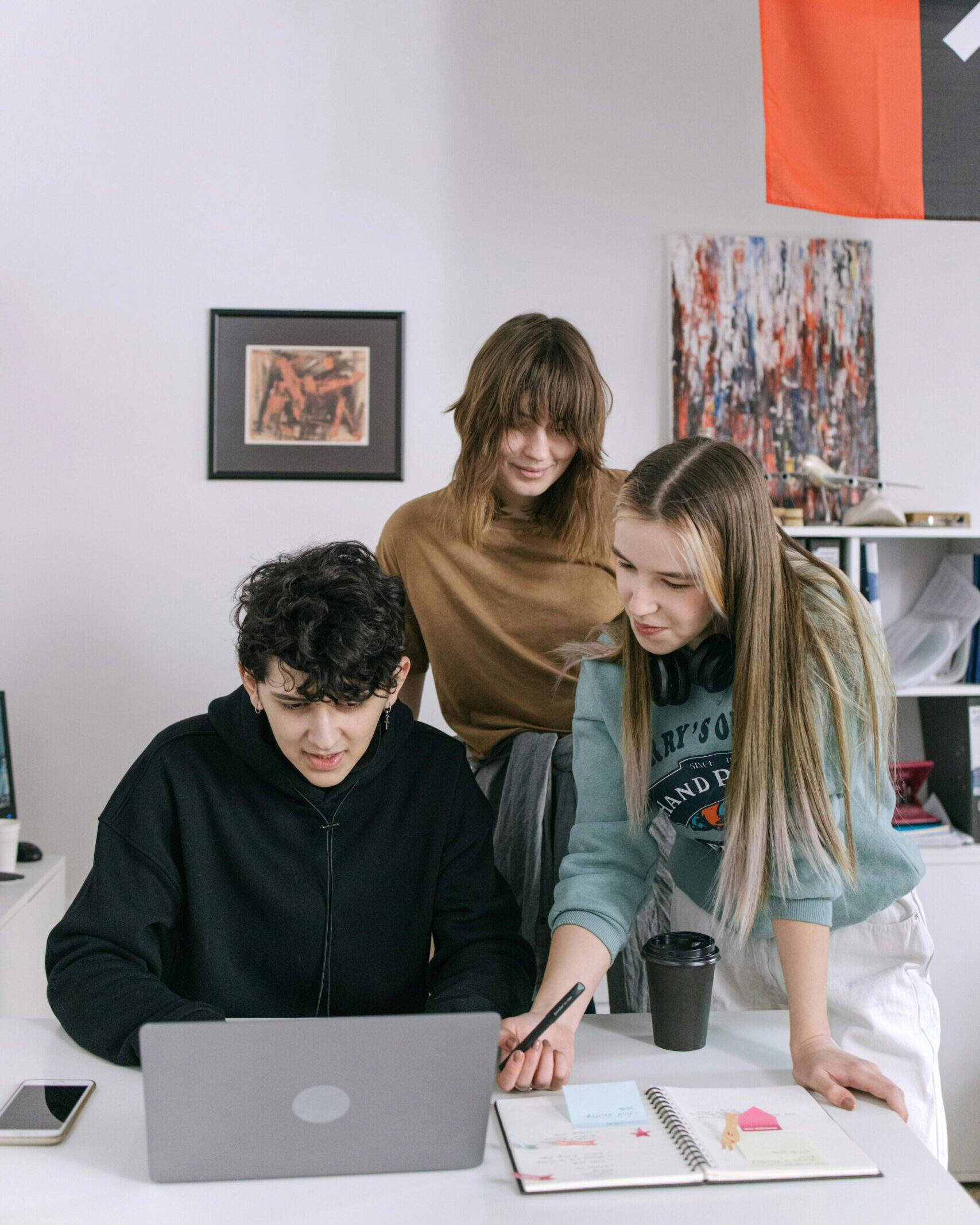 pexels-ivan-samkov-7213212