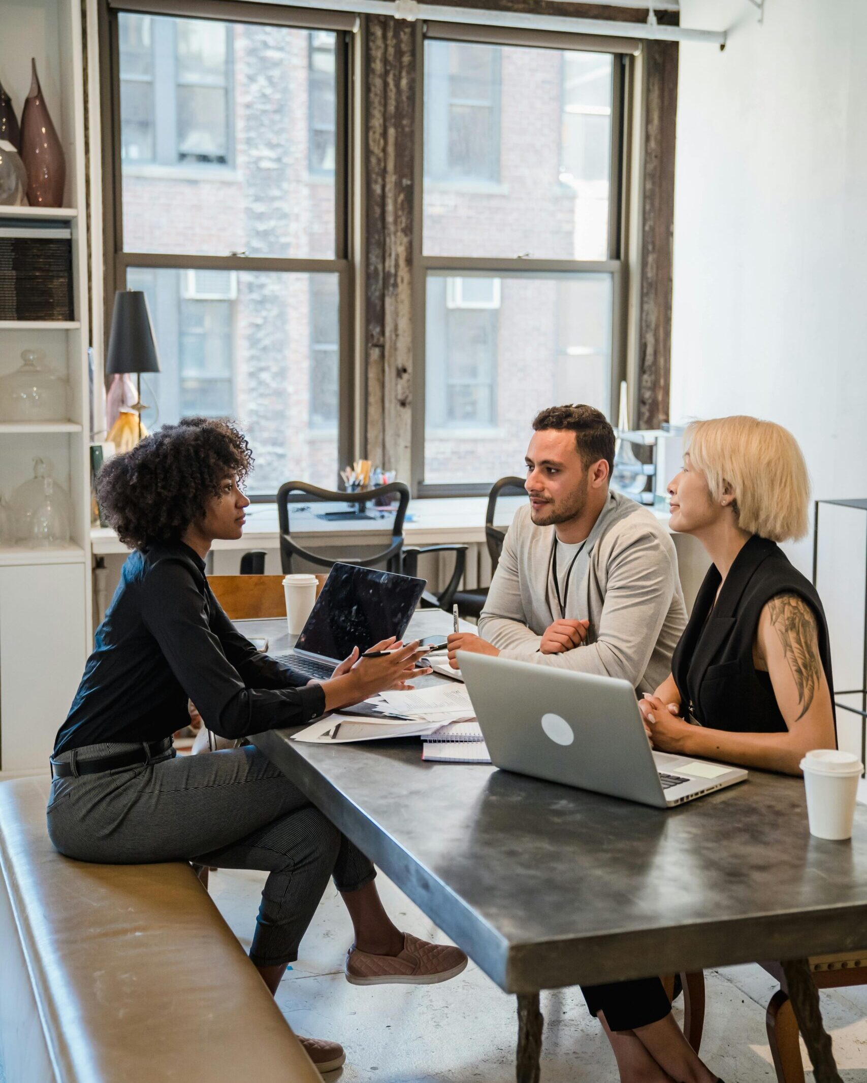 pexels-mizunokozuki-12903133